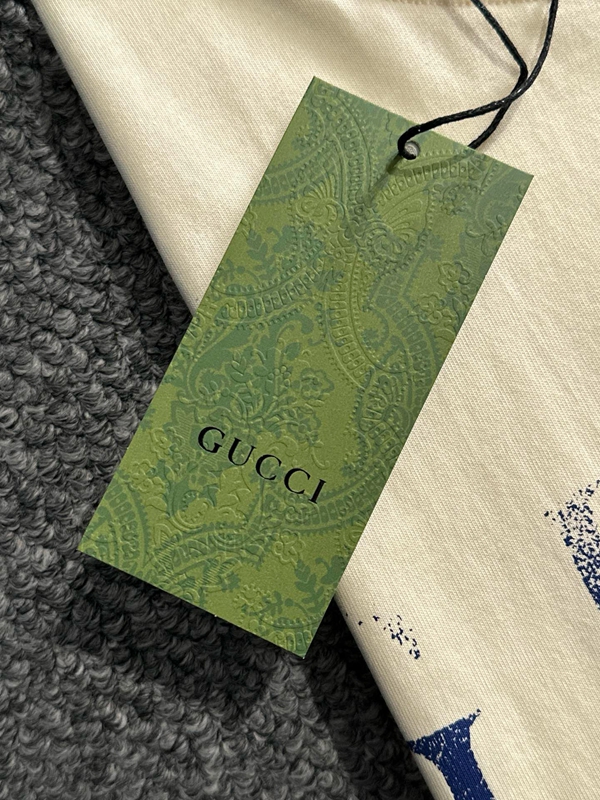 ブランドTシャツ角部分ディテール